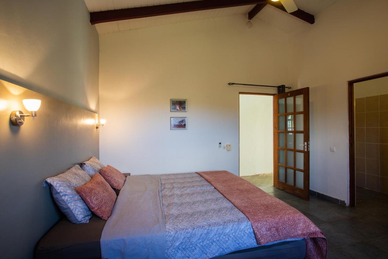 Bed And Breakfast Toni Kunchi วิลเลมสตัด ภายนอก รูปภาพ